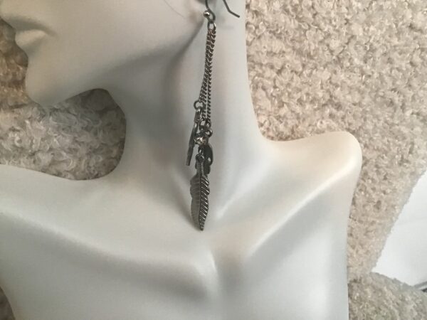 Dangling (Silver Colored) Feather Earrings with Sparkly Stones - Image 4