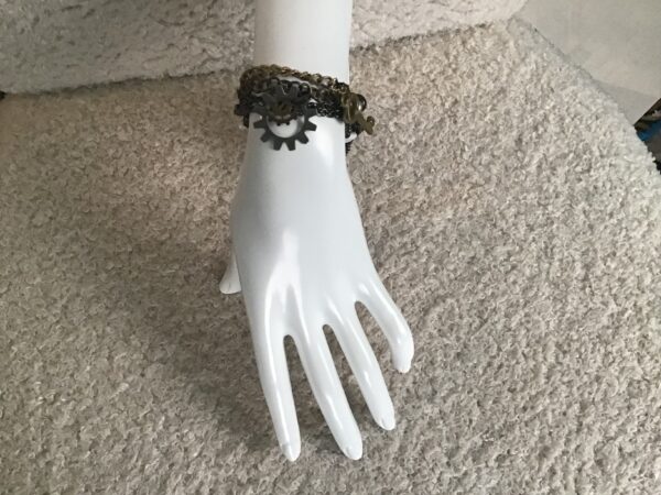 Chain/Charm Bracelet - Image 7