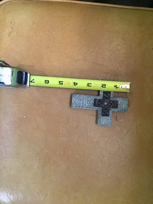 Cross with Celtic Knotwork and Serenity Prayer Ornament - Image 3