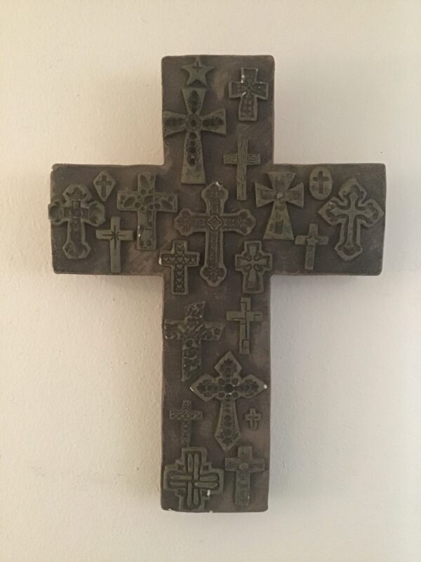 Cross Depicting Crosses