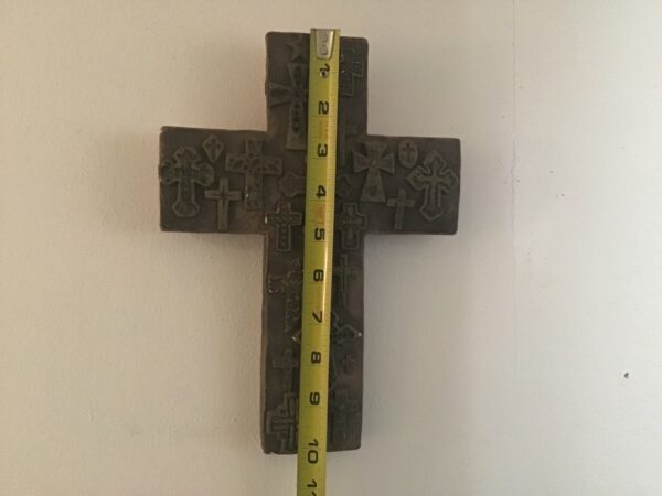 Cross Depicting Crosses - Image 3