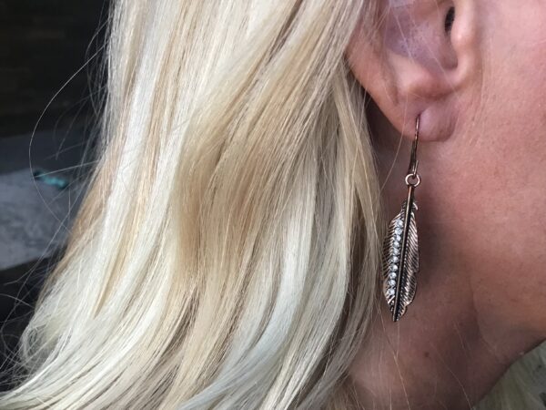 Feather Earrings with Sparkling Stones (Gold Colored)