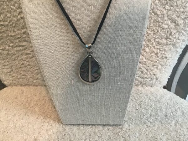 Teardrop Shaped Metal Divided Pendant - Image 3