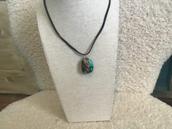 Turquoise Pendant in Copper Wire - Image 3