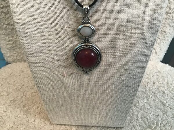 Maroon and Pearl Colored Stones Pendant